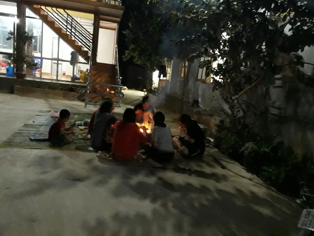 Datani Moc Chau Homestay Lang Mon Eksteriør billede